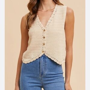 Women's Cream Sleeveless Knit Sweater Top/Vest